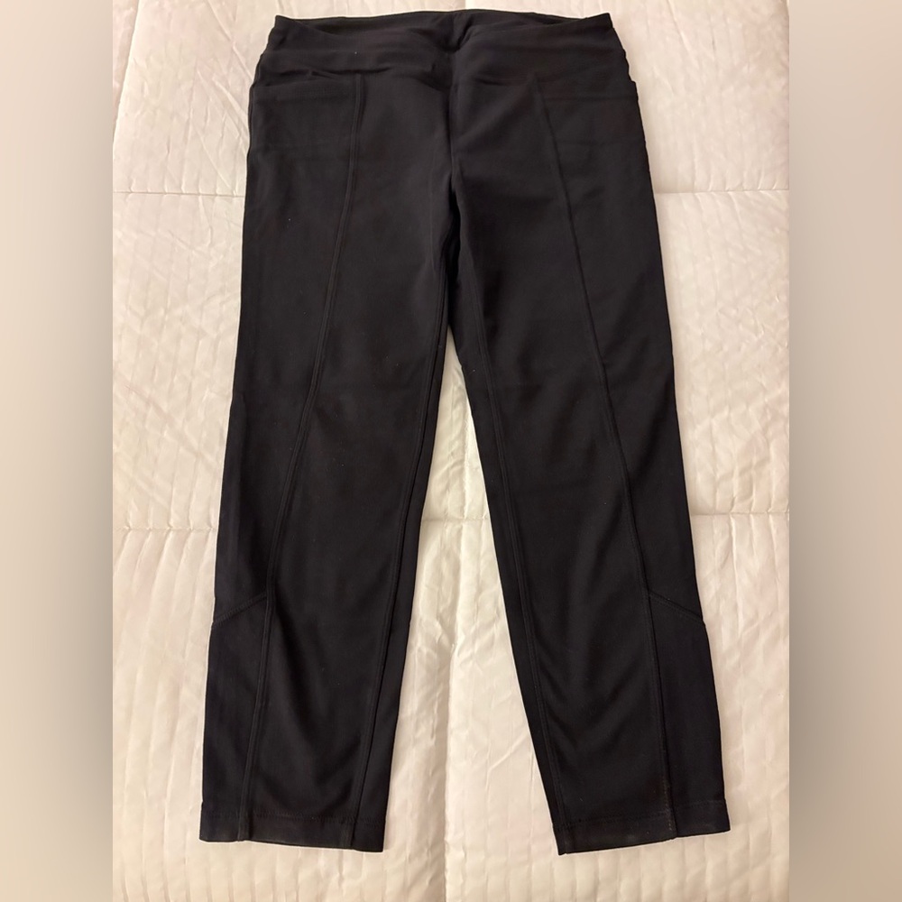 Athleta Jet Black Active Cropped Leggings Sz M